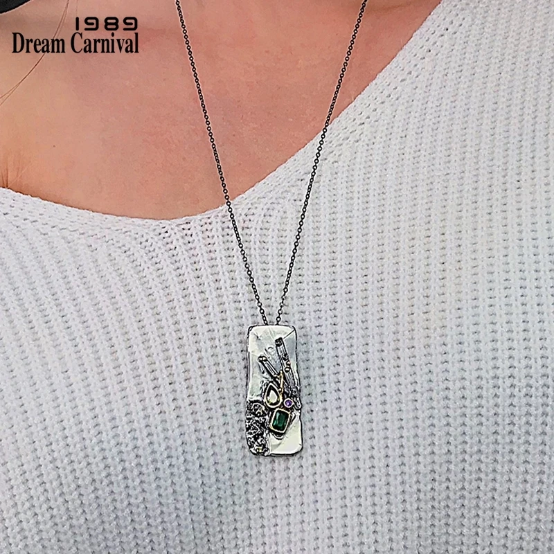 Koop DreamCarnival1989 Nieuwe Black Gold Collection Rectanglar Hanger Ketting Voor Vrouwen Moet Hebben Overdreven Persoonlijkheid Gift WP6678