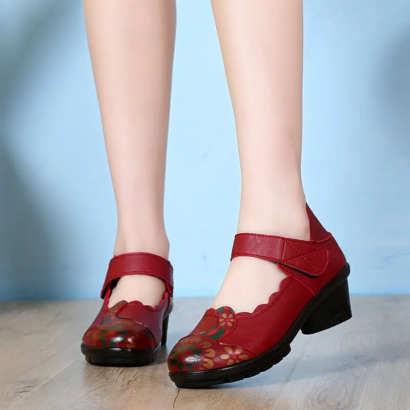 

Mother shoes new Korean version of the thick leather with stitching printing soft leather shoes
