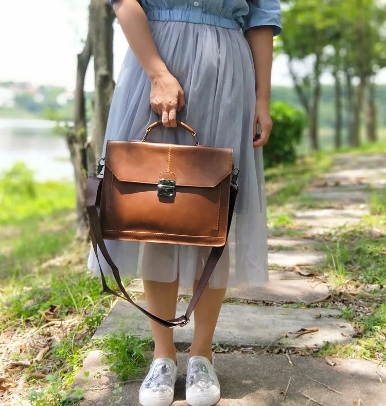 vintage women briefcase (1)