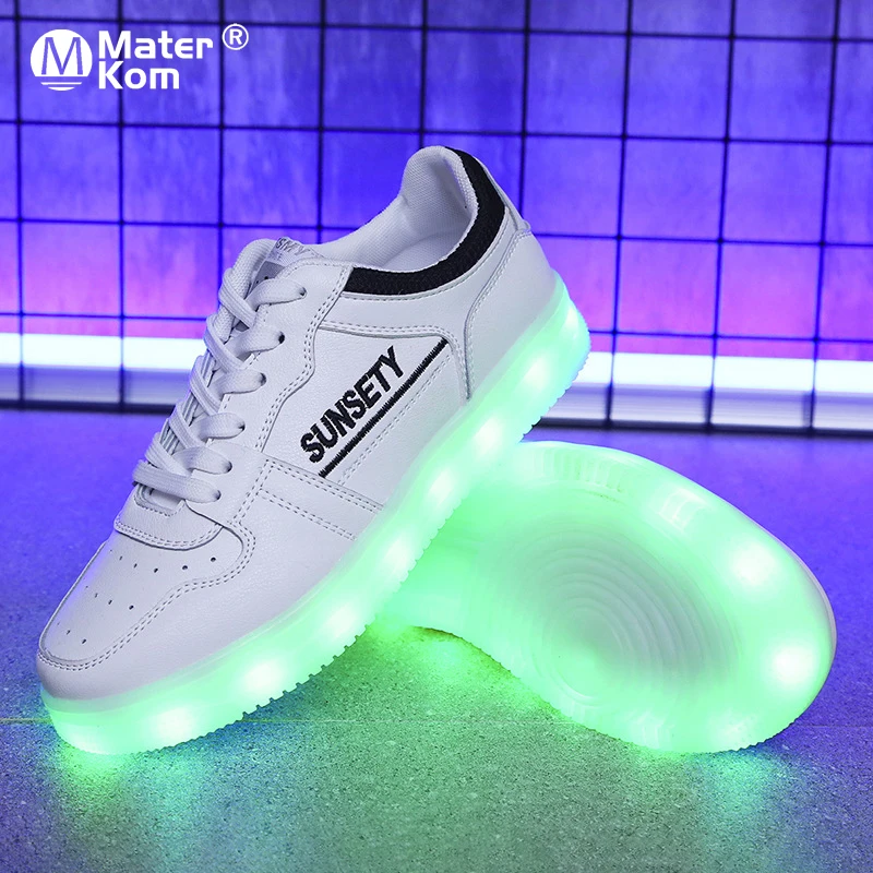 Maat 35 44 Volwassen Led Light Up Schoenen Mens Anti Gladde Casual  Gloeiende Sneakers Womens Slijtvaste demping Lichtgevende Sneakers| | -  AliExpress