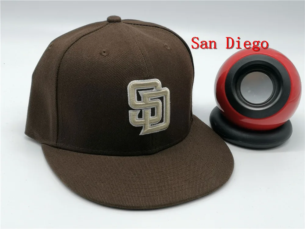 HS 2021 San Diego Fitted Hats Letter SD Cool Baseball Caps Adult Flat Peak Hip Hop Brown Fitted Cap Men Women Full Closed Gorra