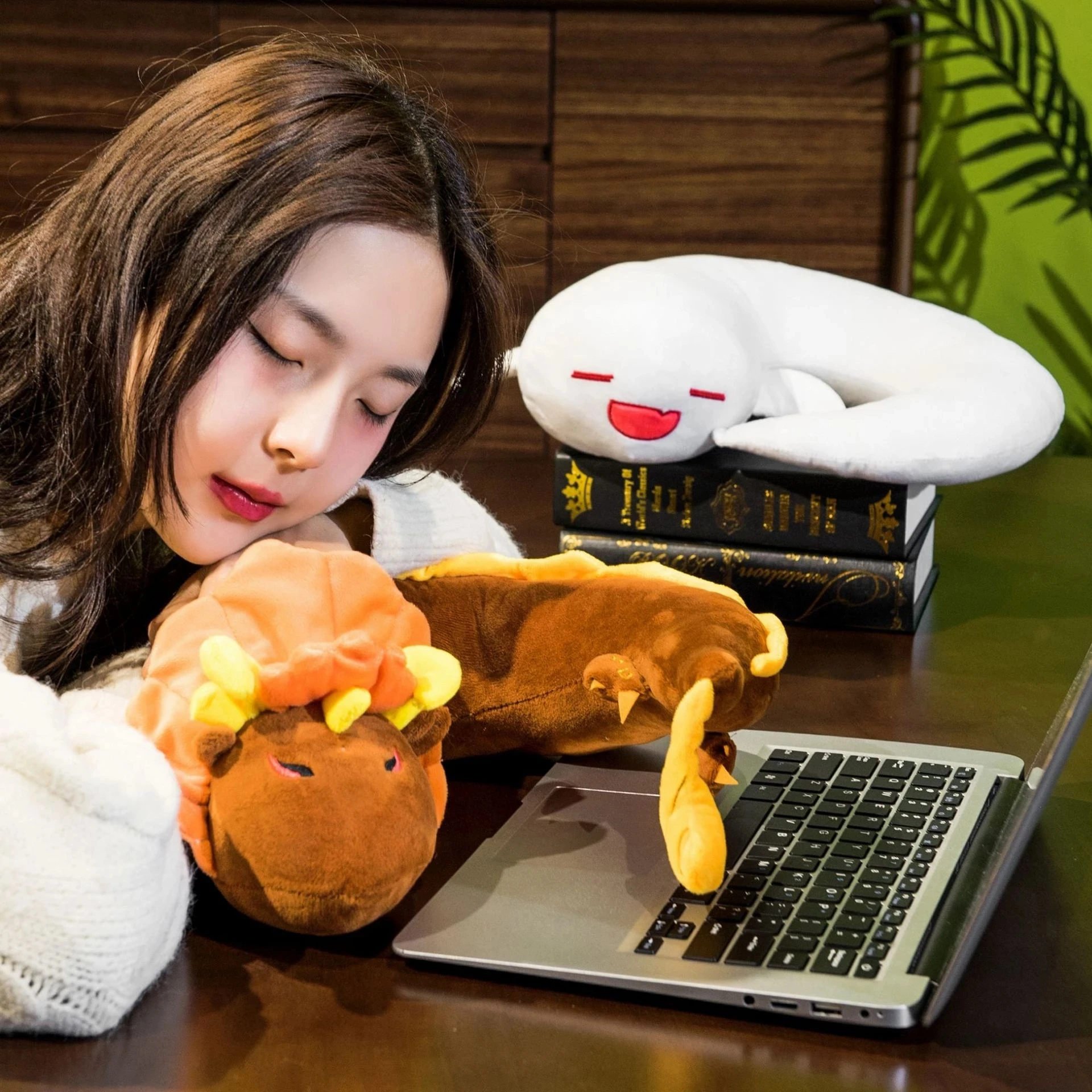 

Anime Accessories Zhongli Dragon Pillow Game Genshin Impact Hutao Cosplay Plush Ghost Doll Project Kids Toys Halloween Prop Gift