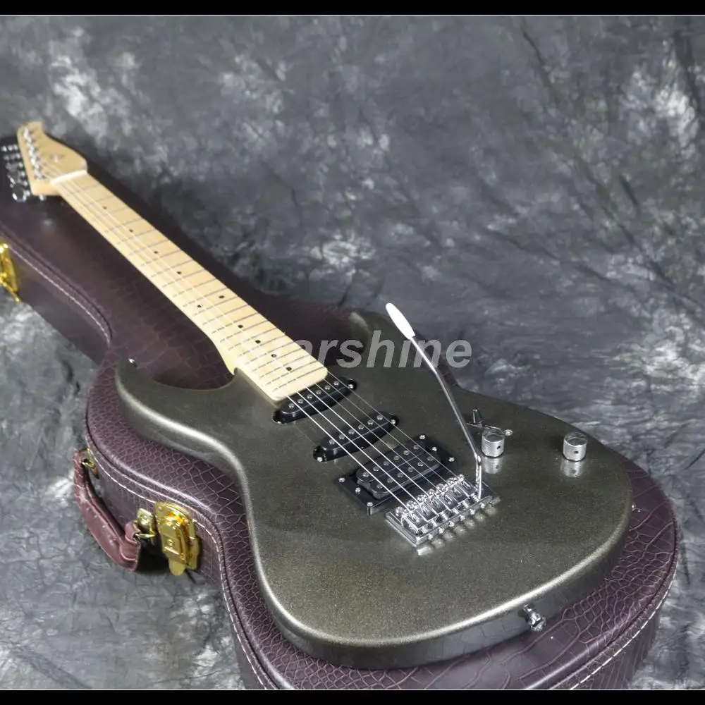 

2019 Hot Sell Electric Guitar Z-WW2 Tremolo Bridge Gray Color Maple Fingerboard Cheaper Price Good Quality
