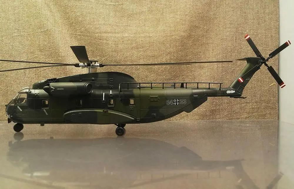 Немецкий CH-53GA 1/72 литой под давлением самолет модель самолета IXO