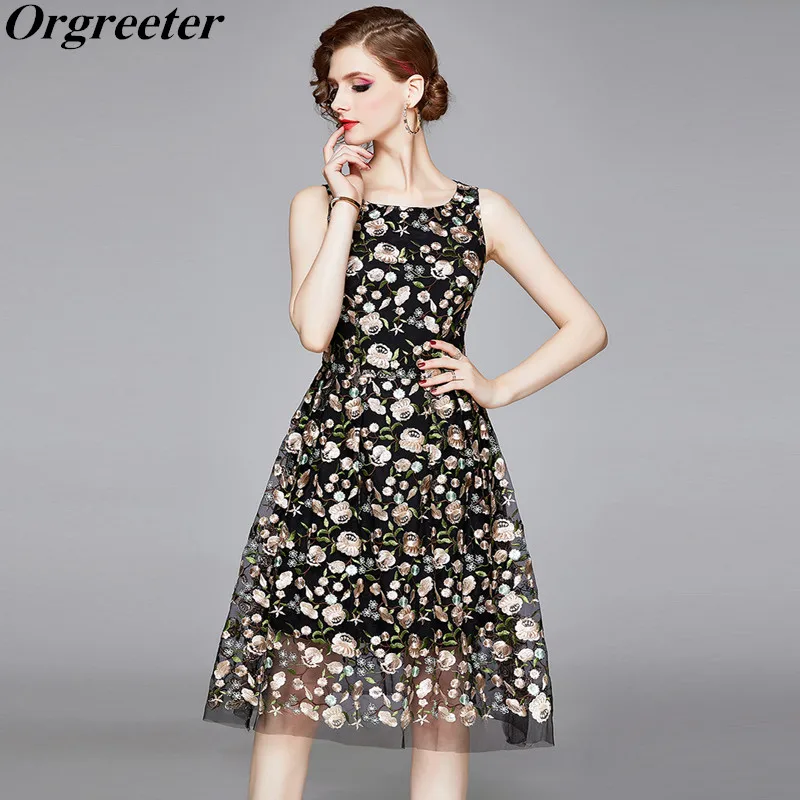 

Plus Size M-XXL Size Retro Flower Floral Embroidery Sleeveless Dress Women 2020 Summer See though Mesh Slim OL Dresses Vestidos