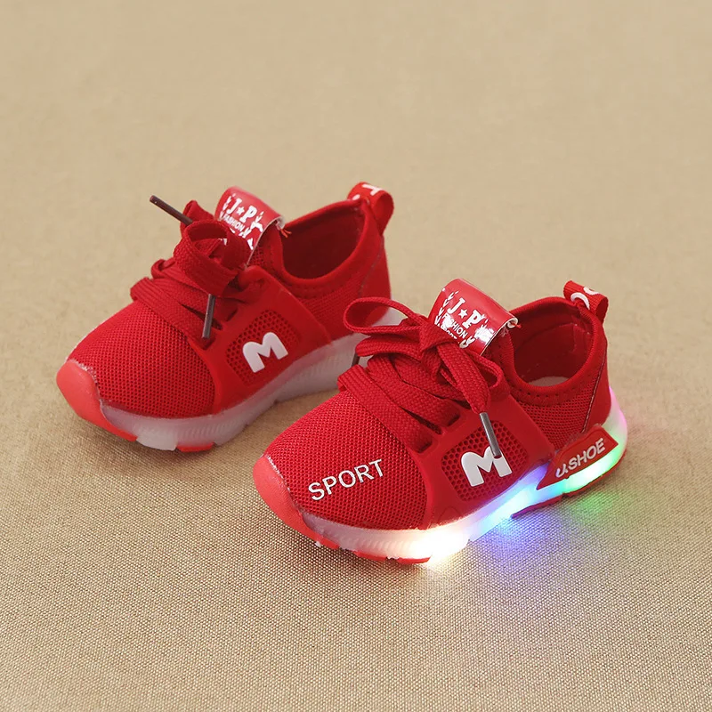 New Children Luminous Shoes Boys Girls Sport Shoes Baby Flashing LED Lights Fashion Sneakers Toddler's Sports shoes SSH19054