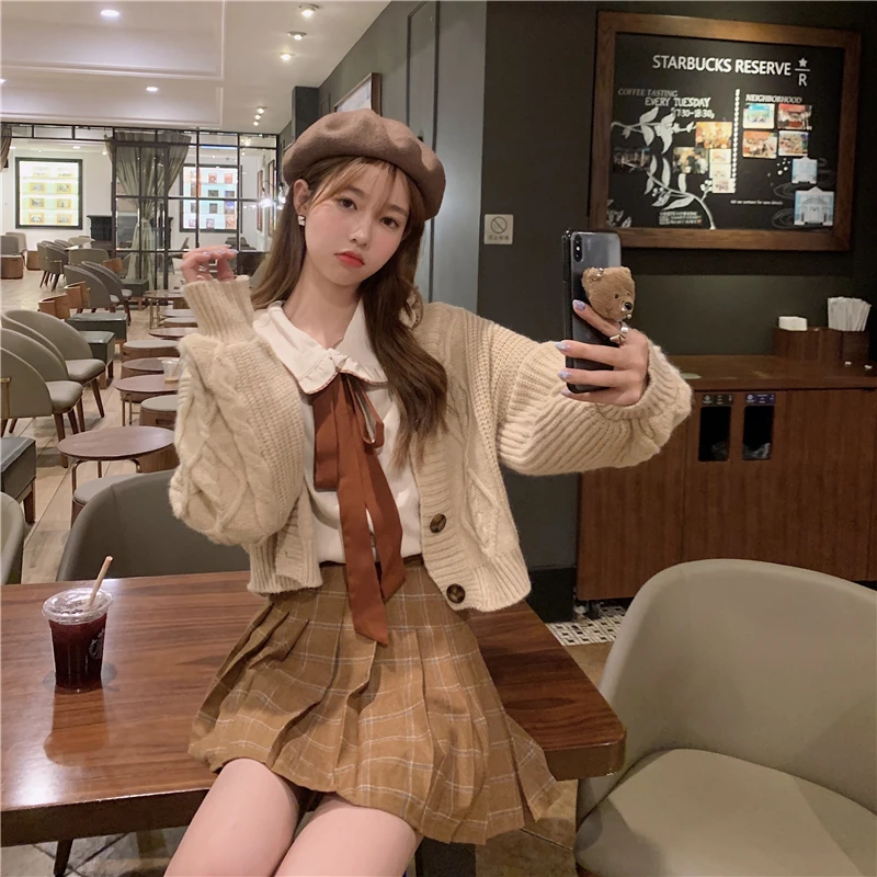 

Korean Style Knitted Sweater Cardigans Women Long Sleeve Female Cardigan Button-Down Cardigan Solid Thicken Sweater Crop Top