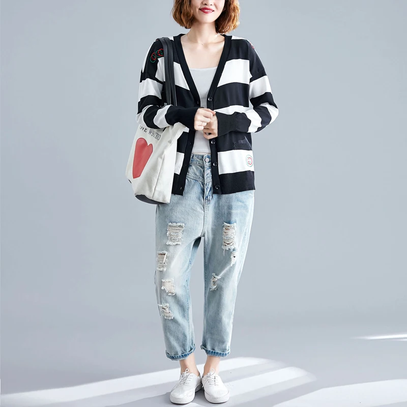 

Autumn Winter Women Sweater Patchwork Design Sweater Black and Red Striped Knitted Cardigans Sweater Woolen