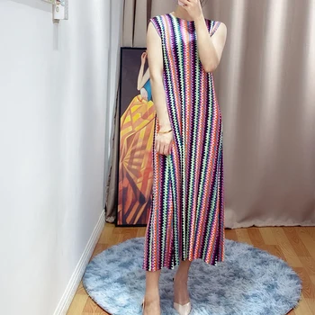 

LANMREM Round Neck Sleeveless Striped Pullover Elastic Long Dress Vintage Female Summer And Autumn Big Size Vestido 2A01205