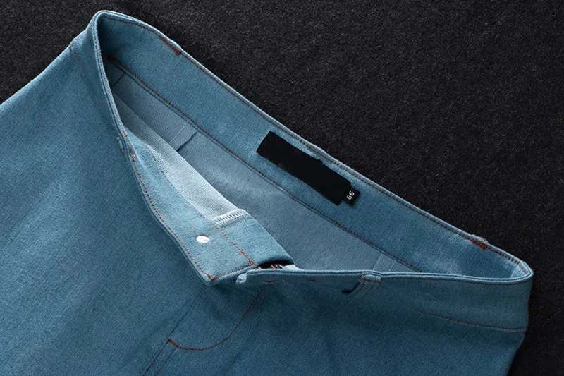 2447205215_59755540_conew1