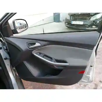 

TRIM RIGHT FRONT DOOR FORD FOCUS TURN. (CB8)