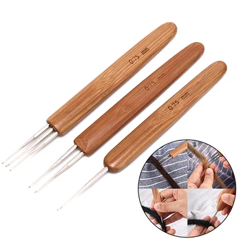 

1pc/3pcs Professional 0.75Mm Wooden Dreadlock Needles Dreadlock Crochet Hook Soft Touch Steel Crochet Hook For Braids