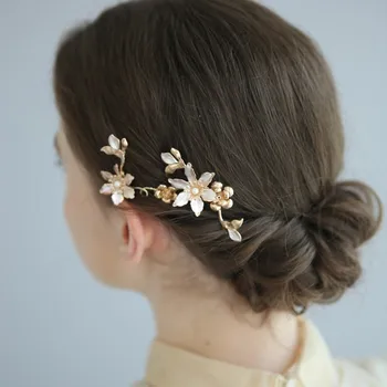 

Vintage European Style Gold Plated Flower Bridal Headpiece Pearl Hairpins Clips