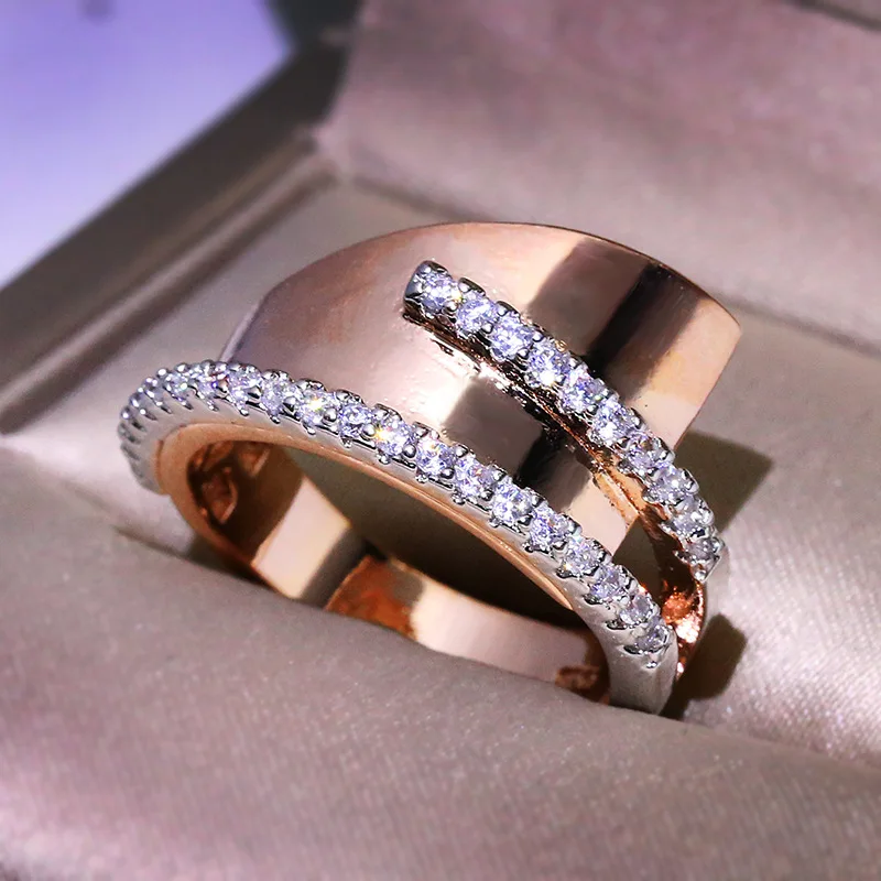 Великолепные два тона заполненные CZ горный хрусталь Обручальные Кольца Подвески Ювелирные изделия серебро розовое золото смешанные цвета кольца с геометрическим дизайном Z3T205