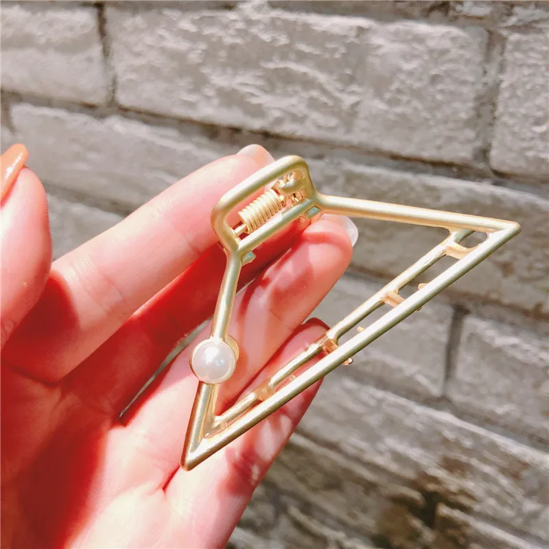 Korea Style Girl Hair Pins Dumb Gold Simple Geometric Star Flower Cat Hollow Hair Clips for Women Fashion Hair Accessories