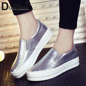 

DORATASIA Spring New Ladies Daily Casual Platform Flats 2020 Casual Flat Loafers Women slip-on Fretwork Shoes Woman