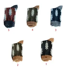 Женские рождественские носки; сезон осень-зима; хлопковые повседневные плотные короткие носки с героями мультфильмов для девочек; женские мягкие теплые чулочно-носочные изделия; 5 стилей