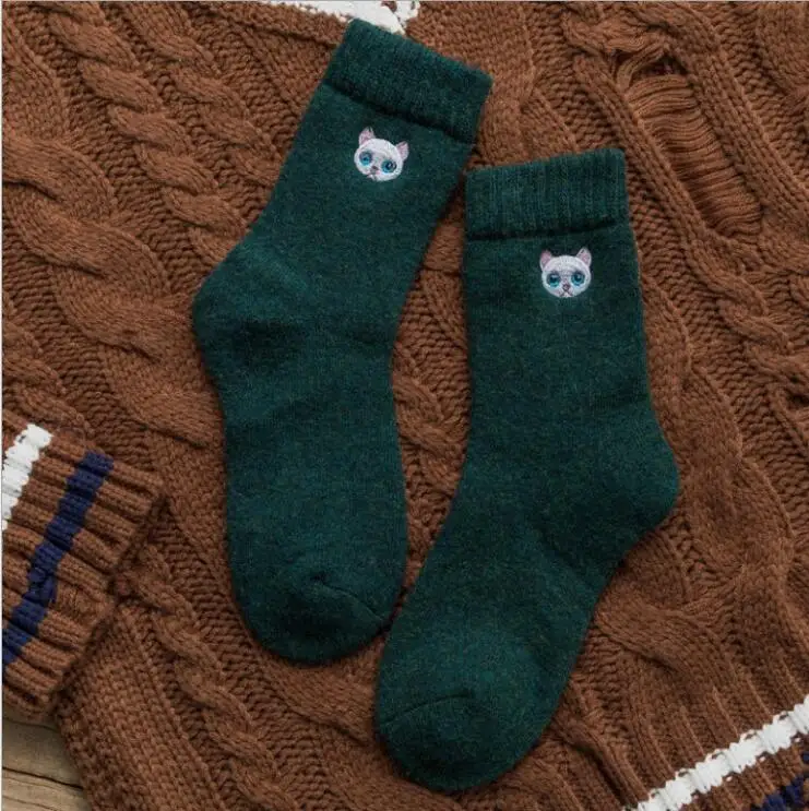 Теплые зимние милые забавные Женские носочки с вышитым котом; хлопковые теплые носки; Calcetines Mujer Sokken Skarpetki - Цвет: Зеленый