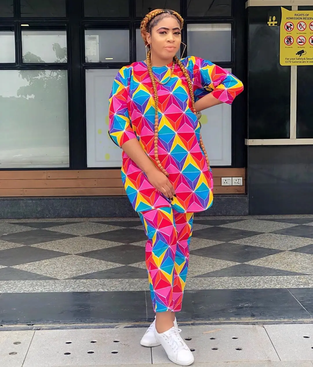 66427813_147674289667081_53765