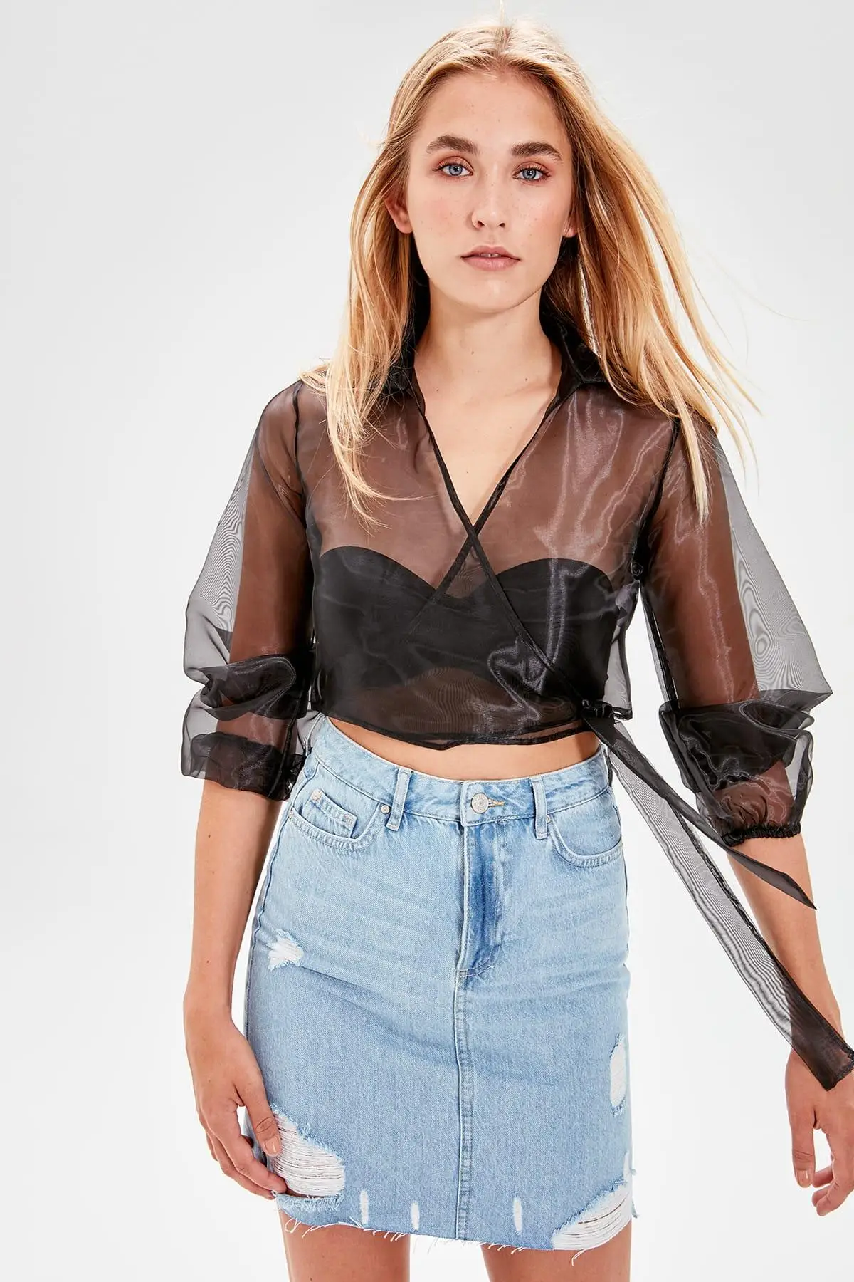 Trendyol Black Lacing Detailed Organza Crop Top Blouse TWOAW20BZ0219 | Женская одежда