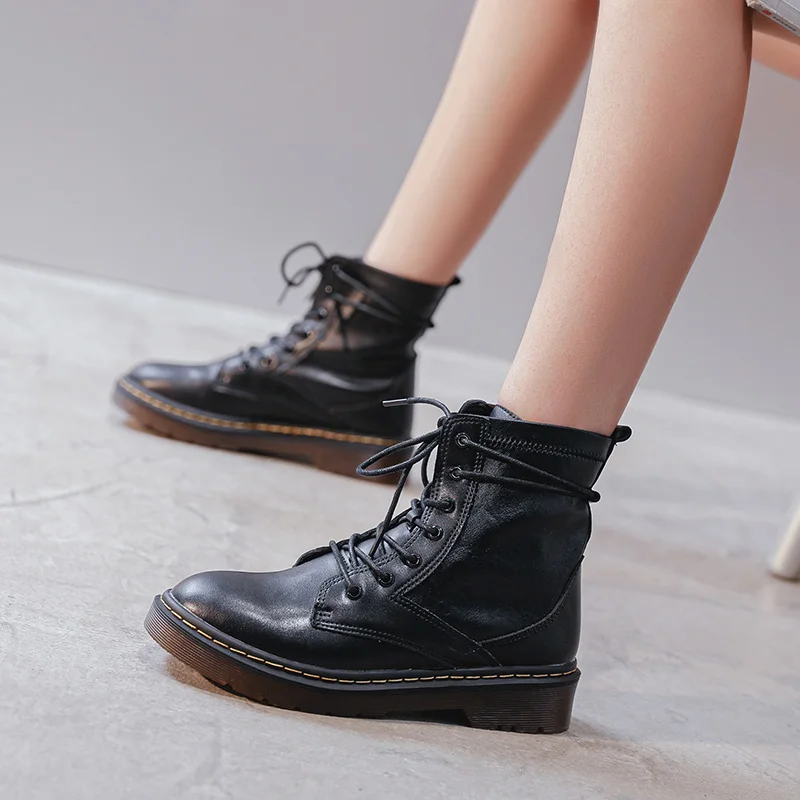 Big yards for women's shoes Fashion 2020 Autumn new thin lace-up motorcycle small boot rider eight hole boots