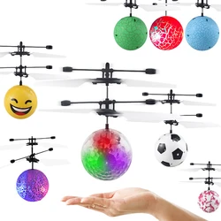 Jouet lumineux pour enfants, télécommande et Induction, boule volante colorée, commande manuelle, hélicoptère, Suspension intelligente 