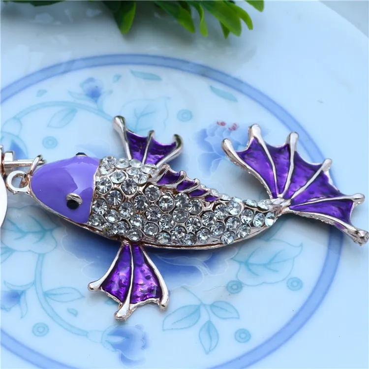 Брелок с милыми маленькими животными блестящее маленькое животное очень