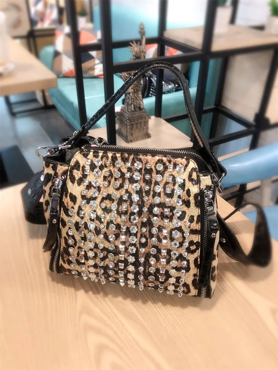 Женская сумка на плечо, женская сумка, высокое качество, модная кожаная сумка, новинка, стразы, заклепки, сумочка, Женская Повседневная сумка-мессенджер - Цвет: Leopard print