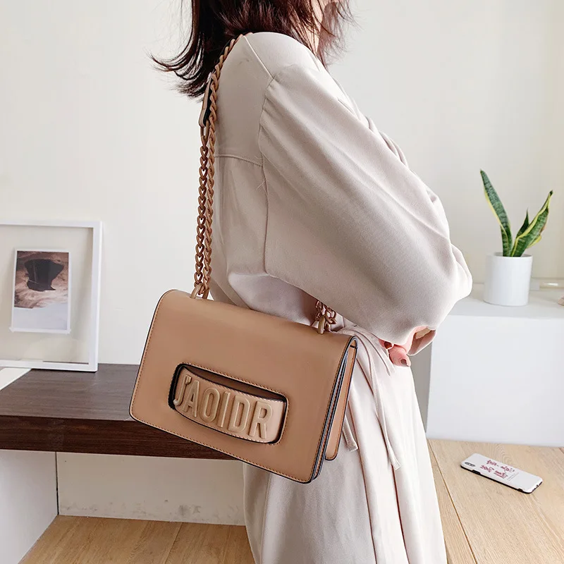 

Popular Bag Women's 2020 New Style Trendy Letters Carrying Square Sling Bag Textured Chain Crossbody Bag