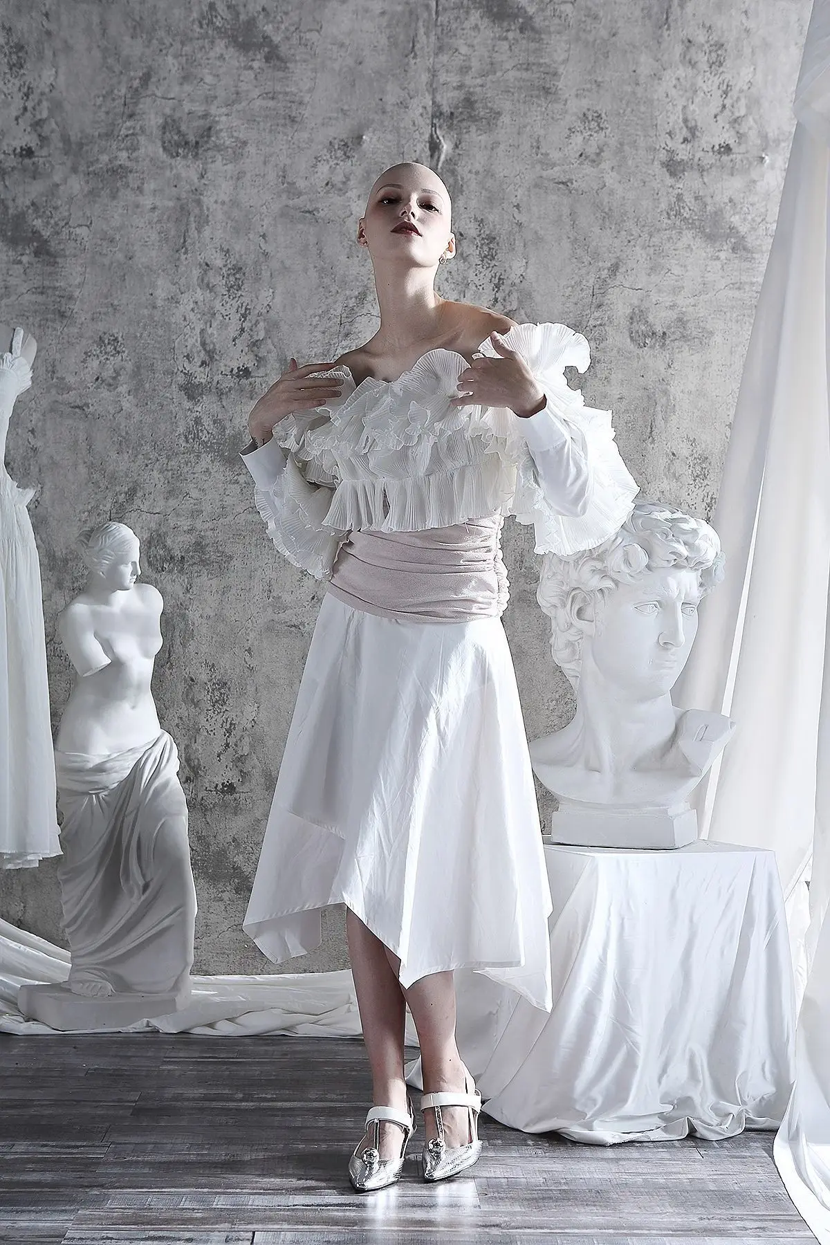 Fashion Tide New Autumn And Winter Ruffles Pleated Off The Shoulder Full Sleeves Single Breasted Cotton Shirt BLOUSE