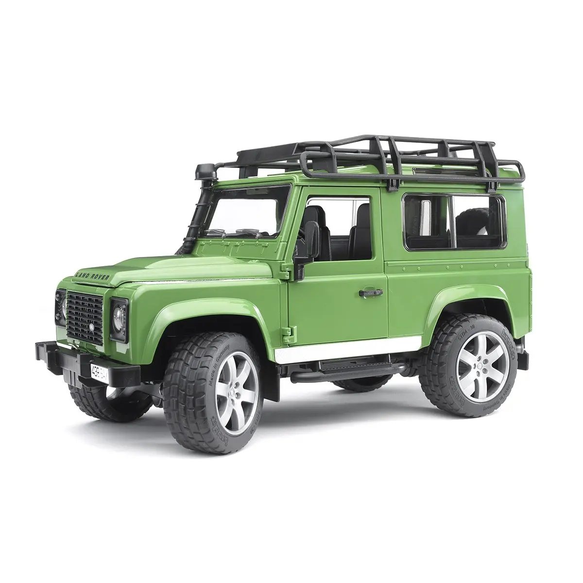 Внедорожник Bruder Land Rover Defender | Игрушки и хобби