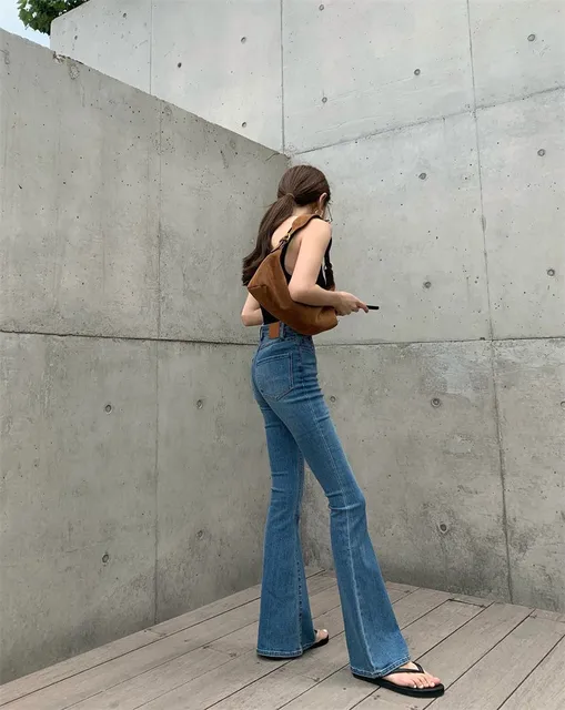 Outfit Boot Flare Trousers 25 Best Flared Jeans That Suit Every