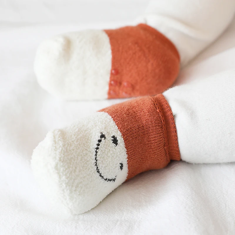 Детские носки для девочек детские носки-башмачки детские махровые утепленные нескользящие носки-тапочки для малышей мягкие носки для малышей носки со смайликом