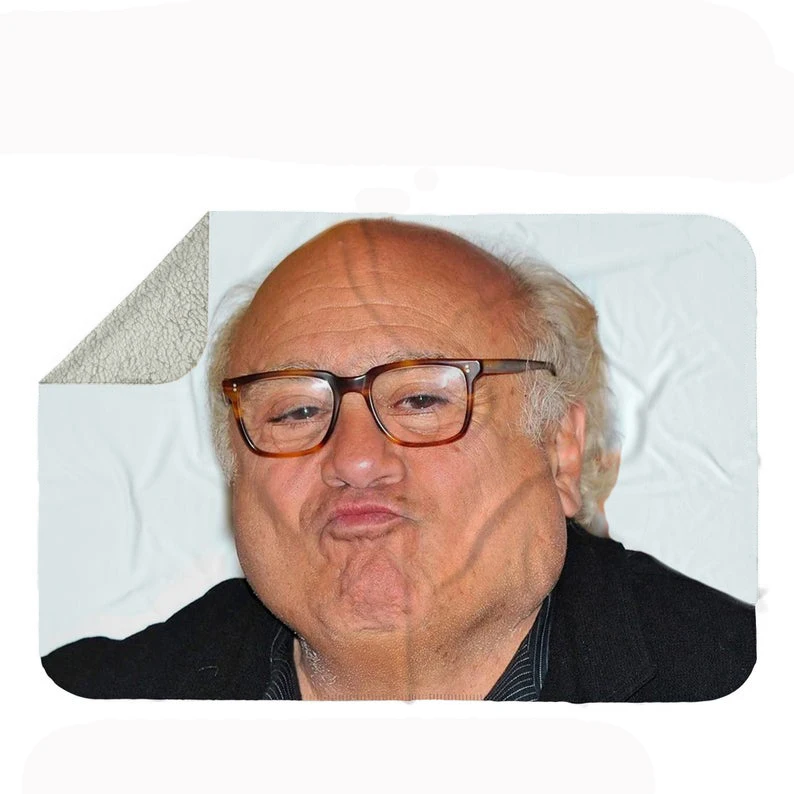 Danny Devito kiss Sherpa Blanket | Printed Throw | Comfy Quilt | Blanket fleece | gift for him | gift for her | Pet bedding