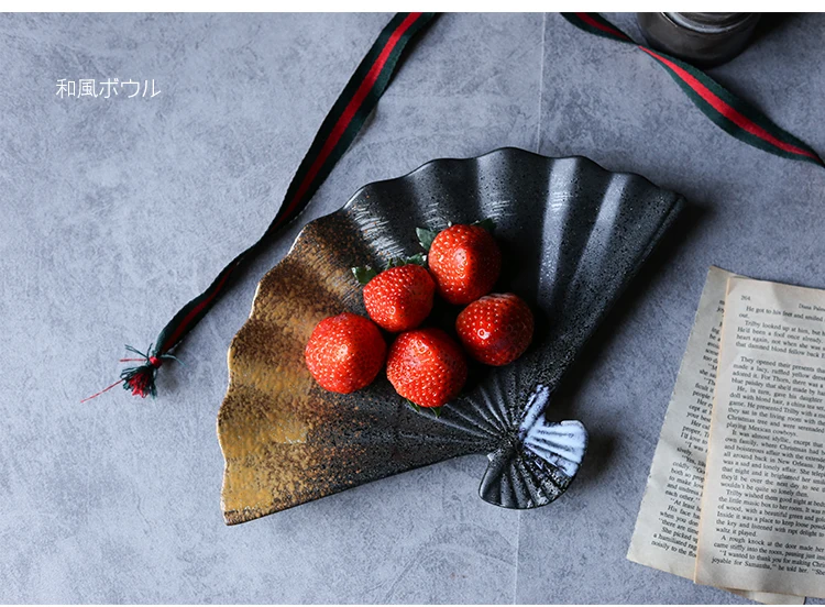 Japanese Style Fan Shape Plate Dinner Dishes Home Decor Hand-painted Dish Ceramic Tray Porcelain Creative Sushi Plates
