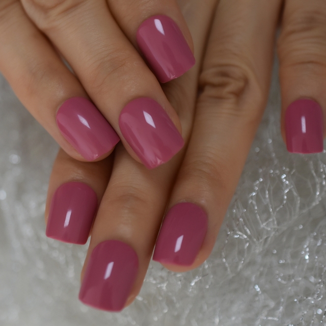 Nails Set Arc Tip YZV Gold Line Designs Artificial Nail In Bag Packaging Short Pink Lovely Fingernails Daily Wear
