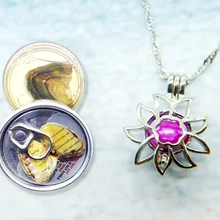 Классический подарок! Надеемся, что жемчуг. Консервированные Устрицы из натурального жемчуга. И классические жемчужные подвески, ожерелья