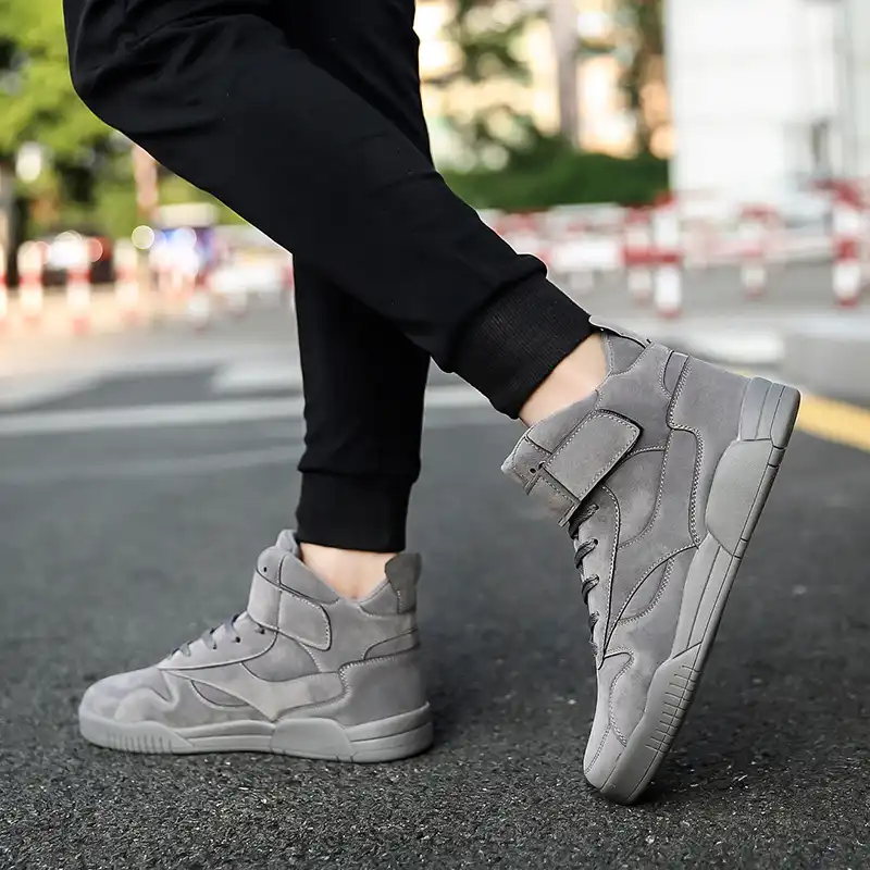 sports shoes with heels