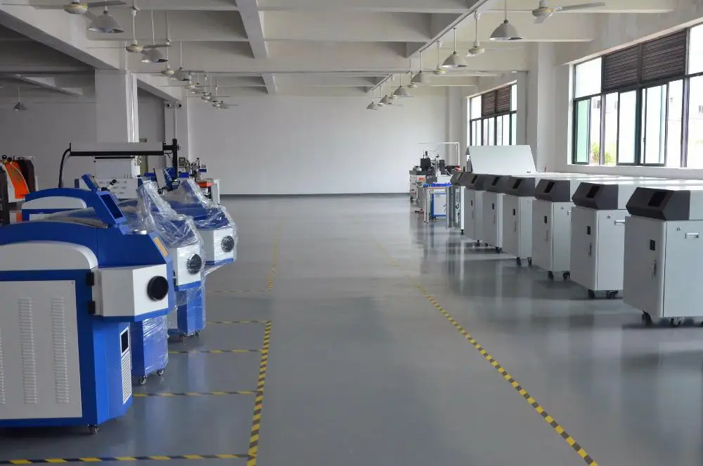 Laser welding machine a