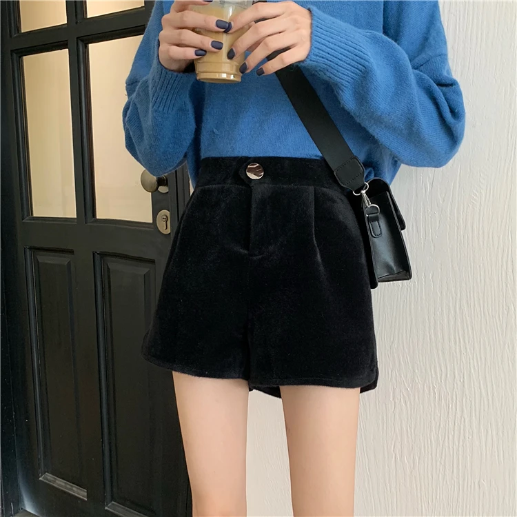 autumn and winter Korean version of the wild wool wide leg female high waist casual shorts Harem shorts
