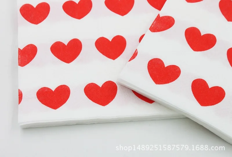 [Доступно в настоящее время] цветные свадебные салфетки с принтом сердца бумажное полотенце Kleenex RUWD-22