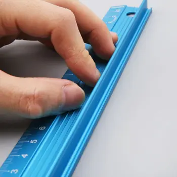 

Professional Aluminum Alloy Straight Ruler Protective Scale Measuring Engineers Drawing Tool 3 Sizes H55F