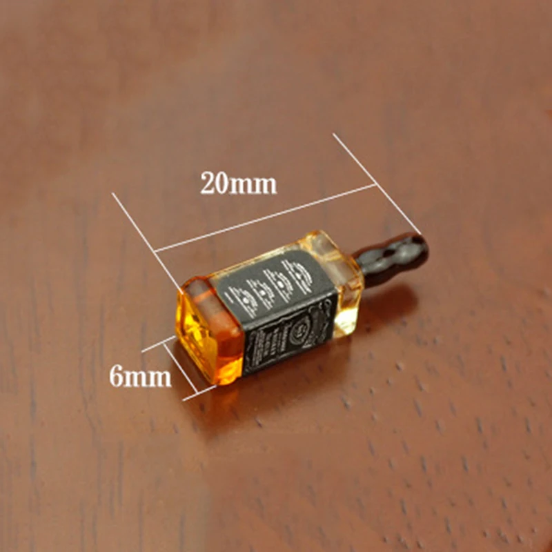 RC Car Accessories Decoration Mini Resin Whisky Bottle Model for 1/10 Rock Crawler Axial SCX10 TAMIYA C01 RC4WD D90 TF2 TRX4