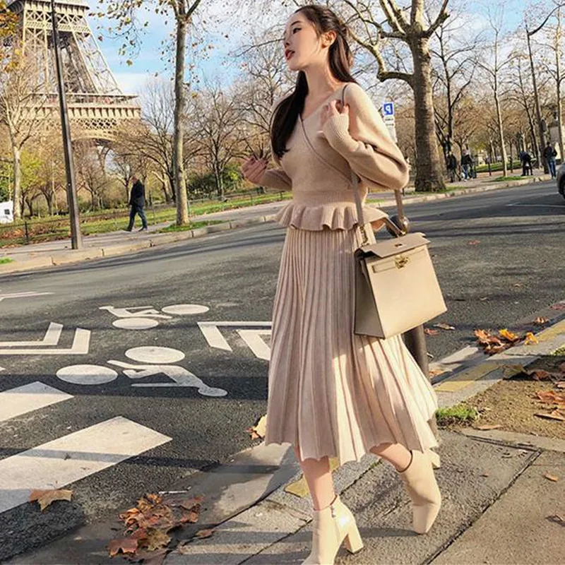

High Quality New Arrival Winter Women Long Sleeve V Neck Ruflles Knitted Sweater Skirt Suits + Long Pleated Elastic Waist Suits