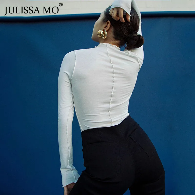 Женская хлопковая Футболка JULISSA MO черная приталенная футболка с оборками и