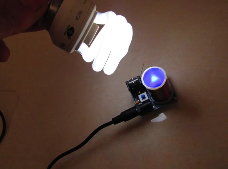 BD243 Mini Tesla Coil Kit 12V Electric Circle DIY Electronic Production Parts Space Point Fluorescent Lamp | Безопасность и защита
