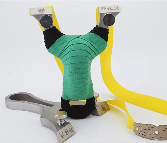 

Professional Slingshot Hunting Powerful Catapult Stainless Steel Slingshot Hunter Sling Shooting Outdoor Games New 2020