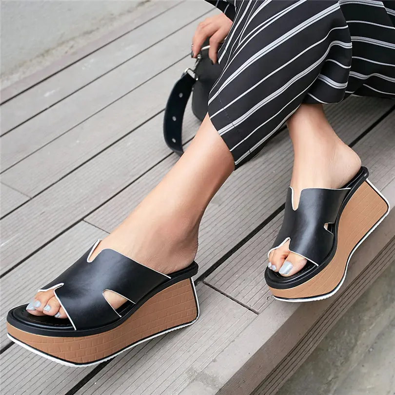 

Punk Slippers Women Genuine Leather Platform Wedges High Heel Gladiator Sandals Female Open Toe Party Pumps Shoes Chic Shoes
