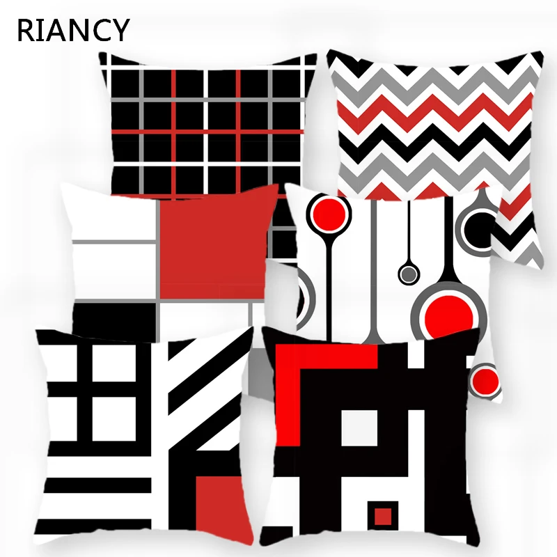 Красная черная декоративная подушка с геометрическим рисунком для дивана