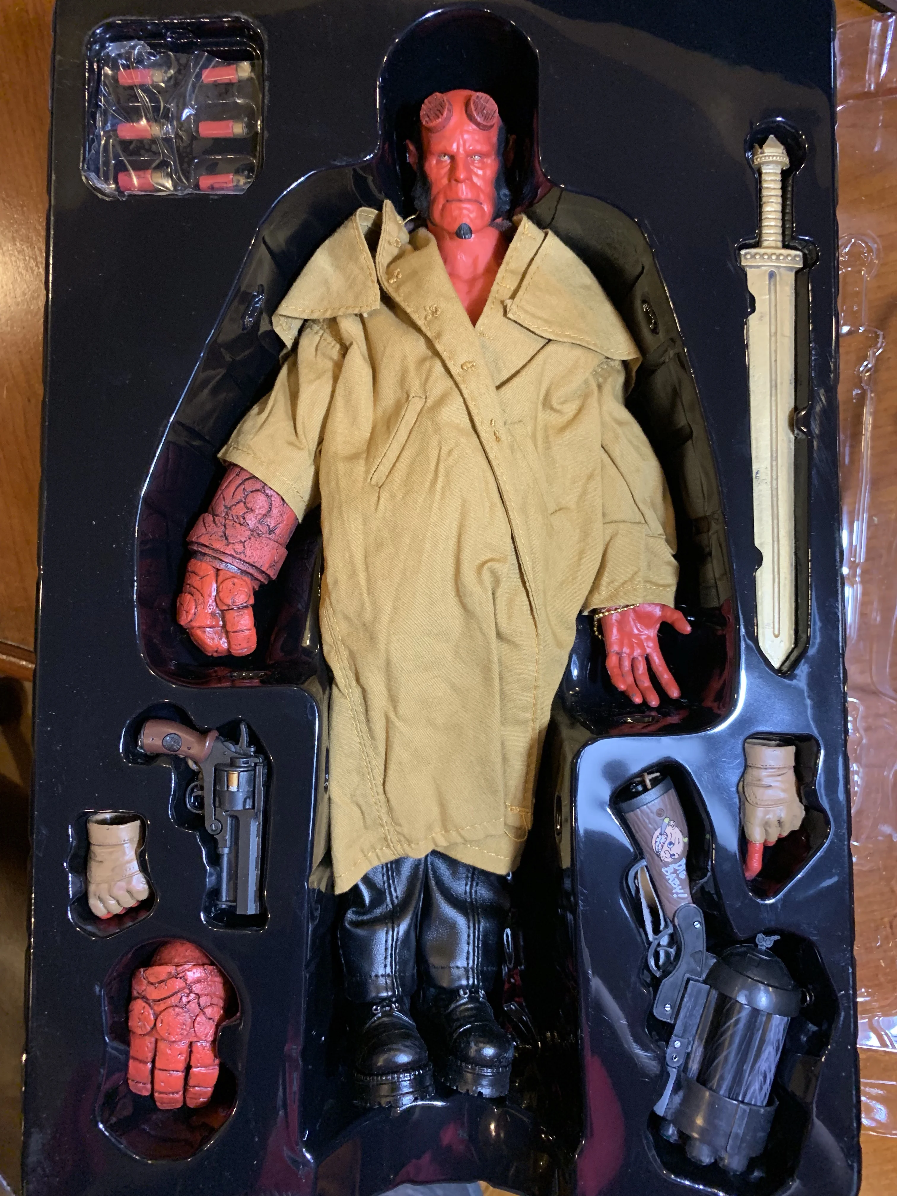 Высокое качество Hellboy Devil HT 1/12 Масштаб ПВХ фигурка модель игрушки в розничной